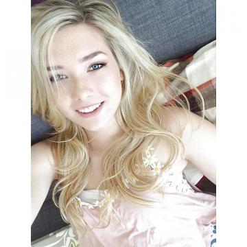 ManonKanon aus Gelderland,Niederlande